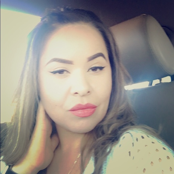 Meet your Posher, Jacqueline - Picture 1 of 1